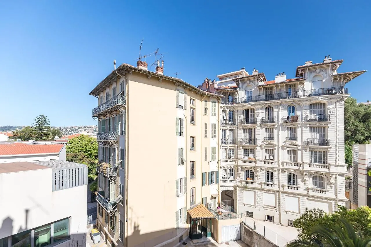 Squared Head-Apartment With Terrace In Niza Apartamento