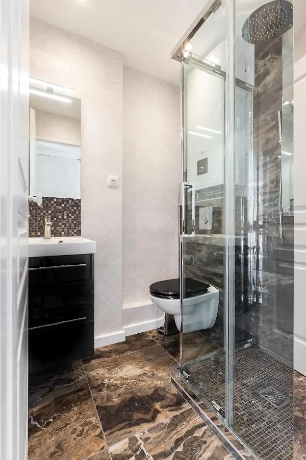 Squared Head-Apartment With Terrace In Niza Apartamento